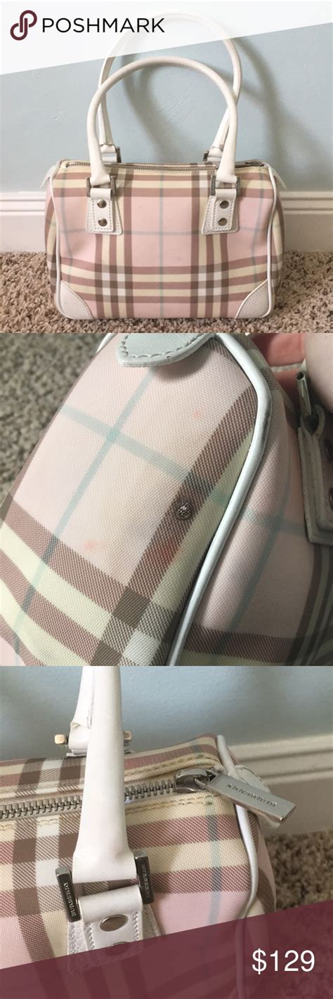 pink and white burberry purse